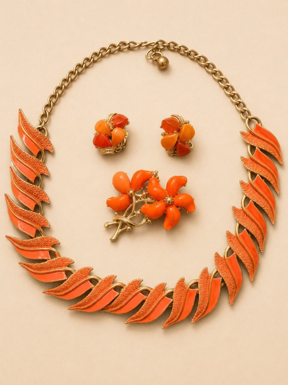 Coro Signed Orange Thermoset Leaf Collar Necklace Brooch Earrings Set